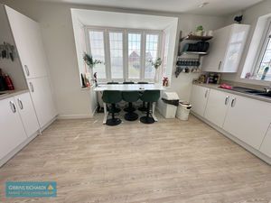 Kitchen/Diner- click for photo gallery